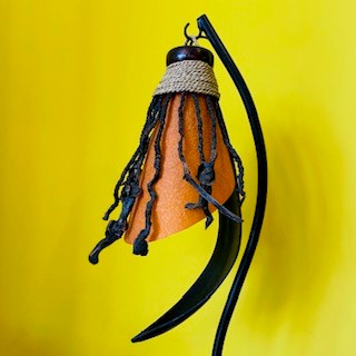 Lampada da tavolo etnica in banano lume studio