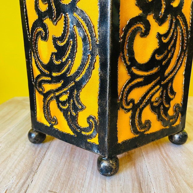 Lampe ethnique en fer forgé orange