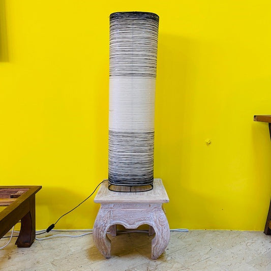 Lampada da terra ferro battuto tessuto bianco e nero