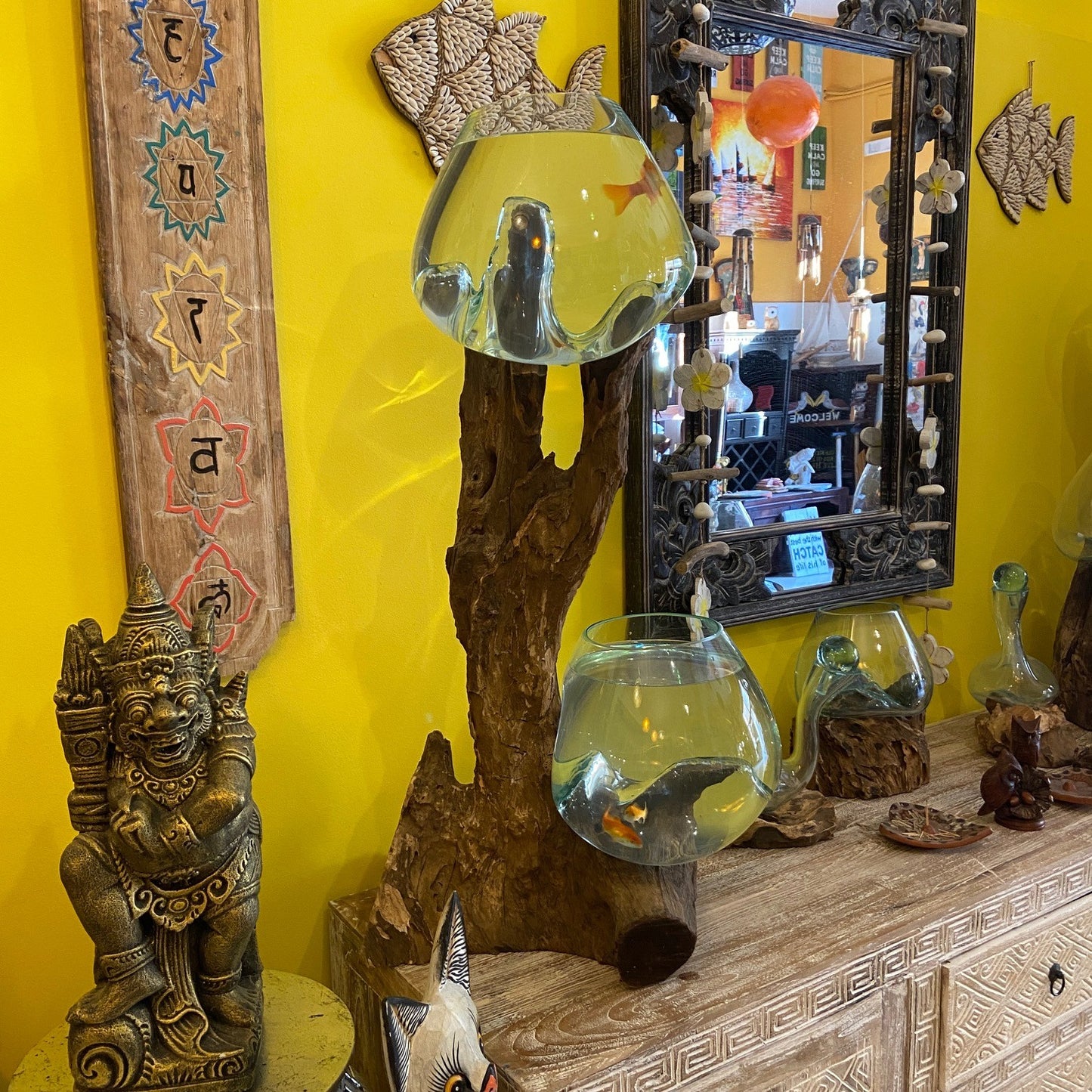 Aquarium root and glass ethnic decor vase