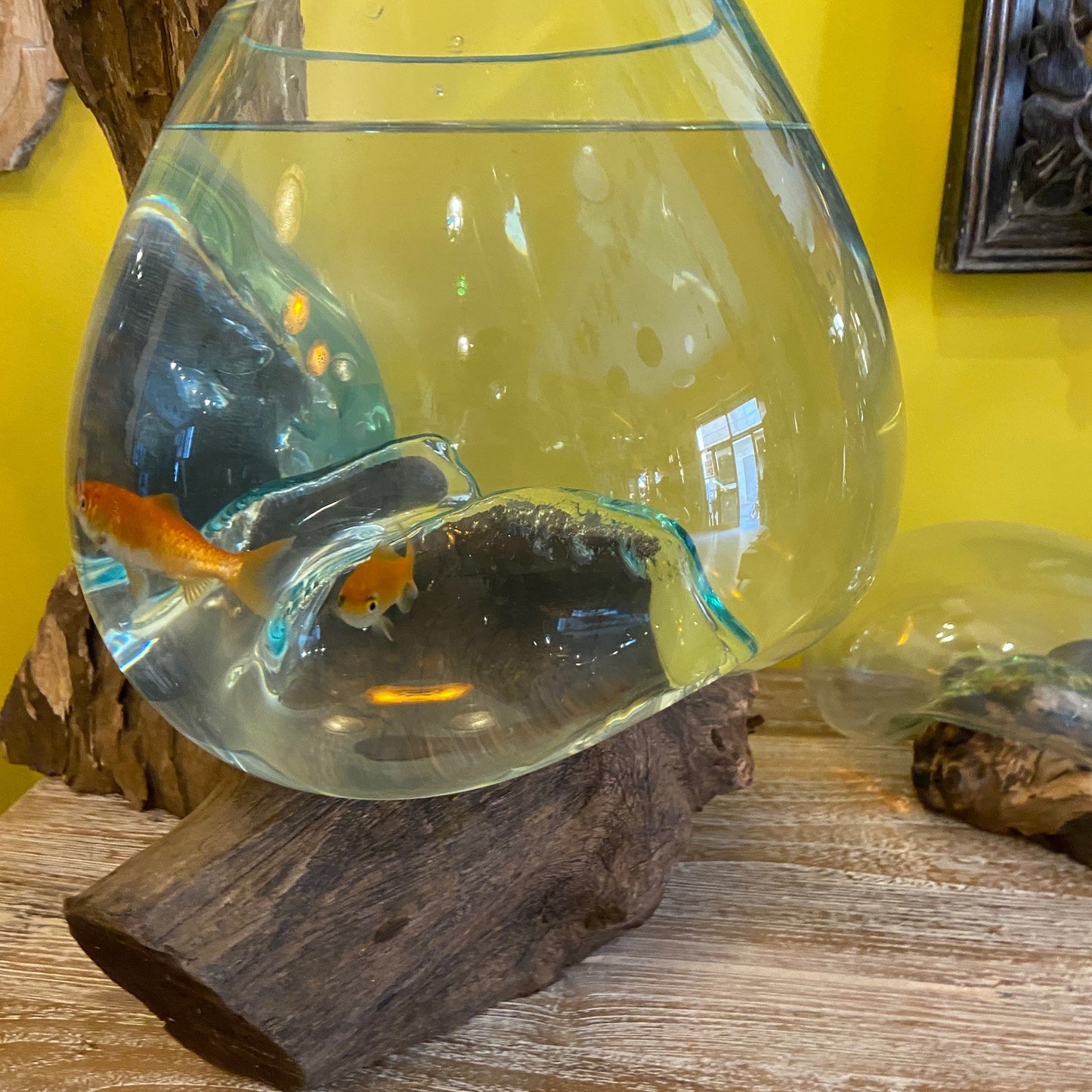 Aquarium root and glass ethnic decor vase