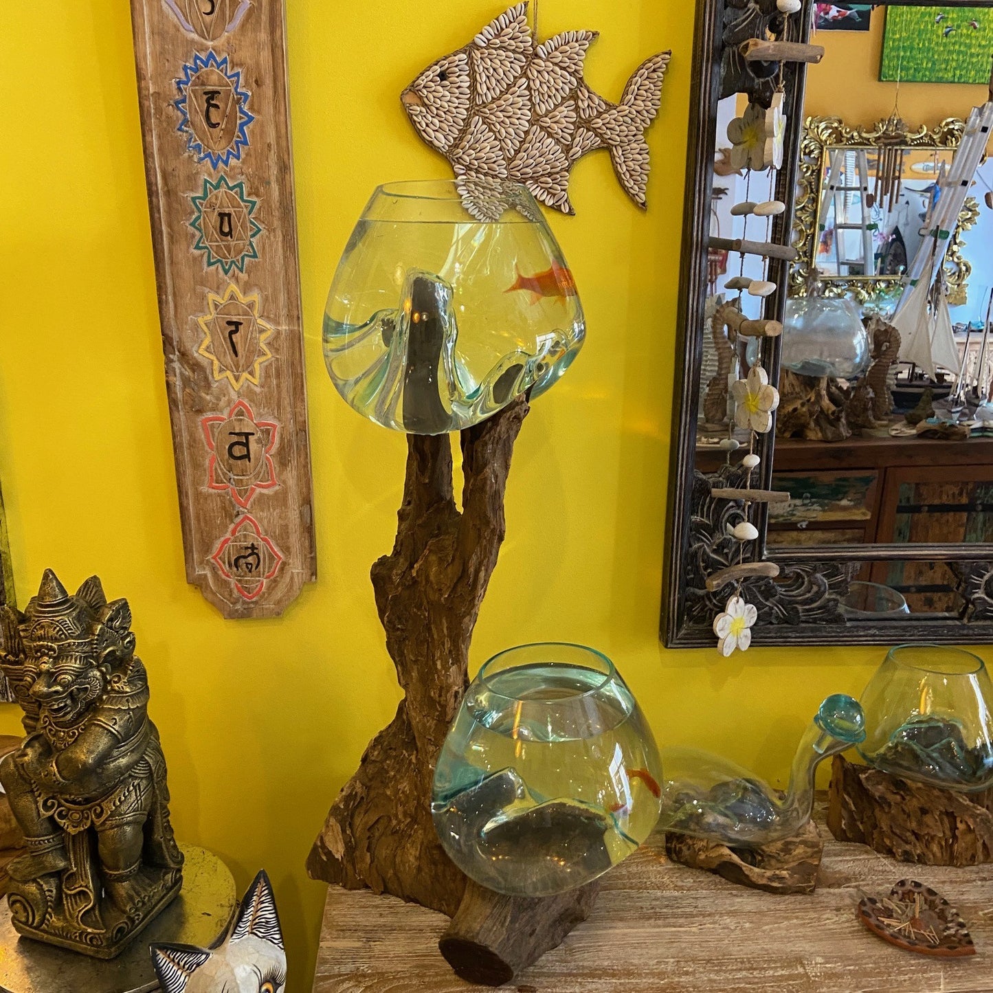 Aquarium root and glass ethnic decor vase