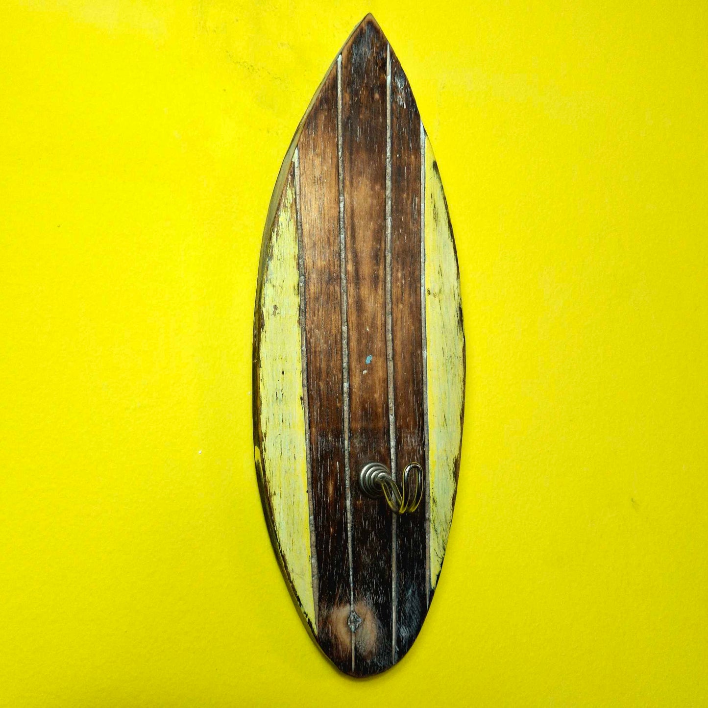 Appendiabiti da parete in legno stile surfista