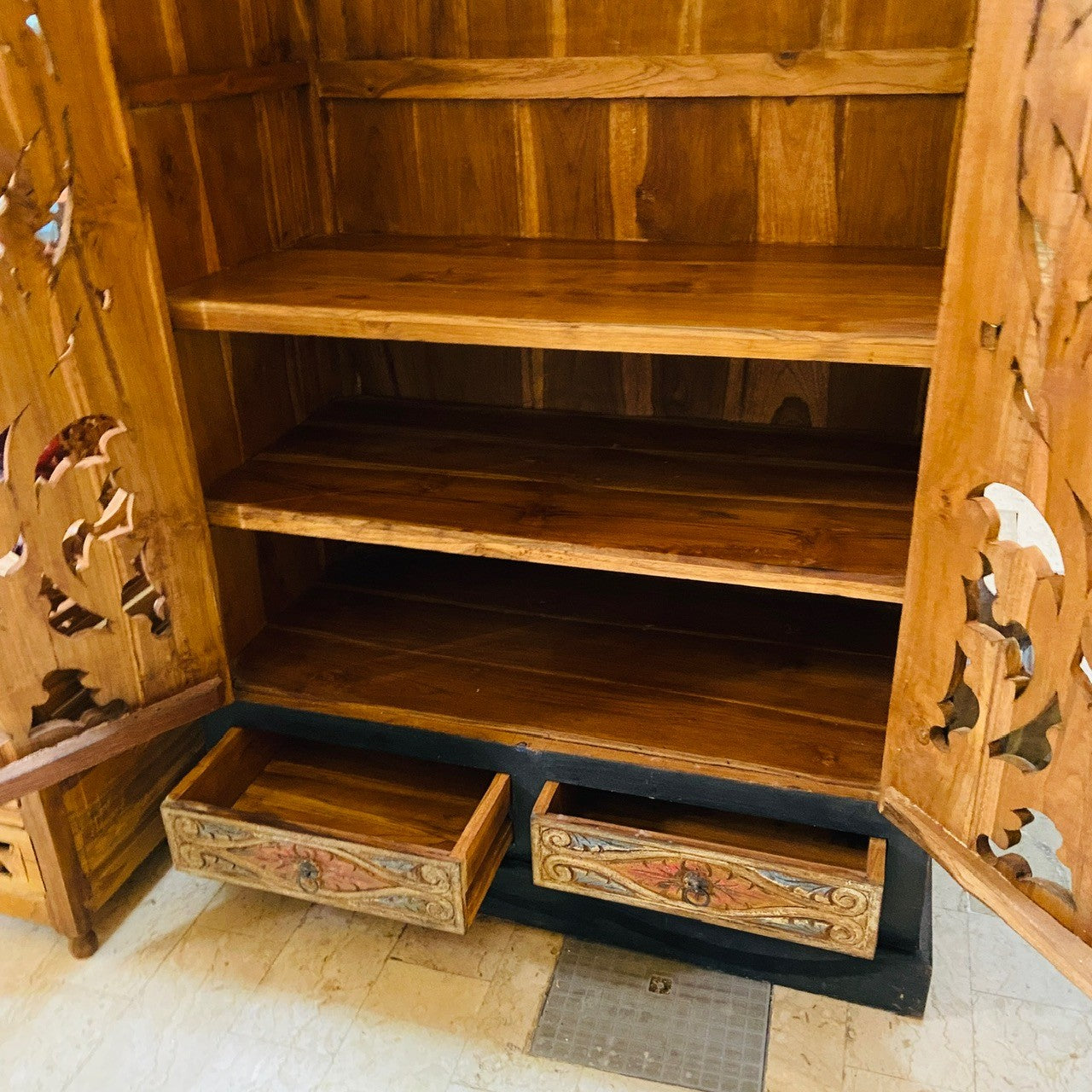 Ethnic wardrobe handcrafted baroque furniture in teak