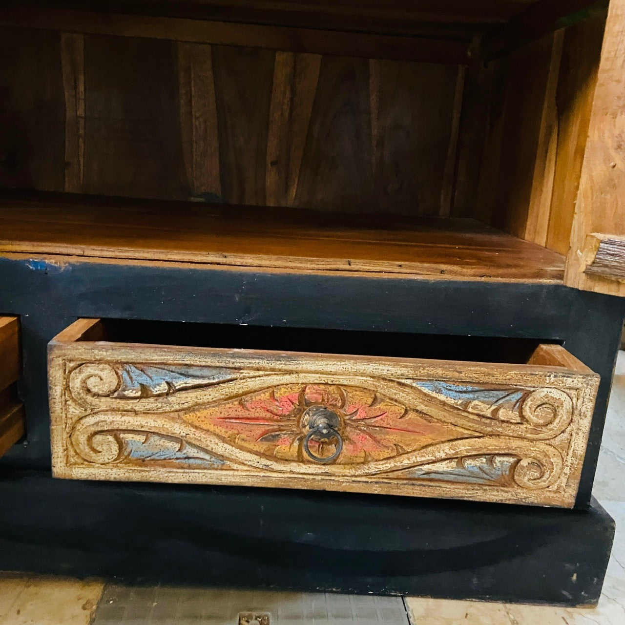 Ethnic wardrobe handcrafted baroque furniture in teak