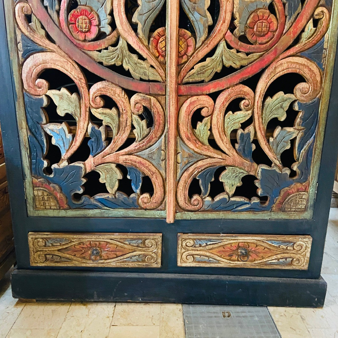 Ethnic wardrobe handcrafted baroque furniture in teak