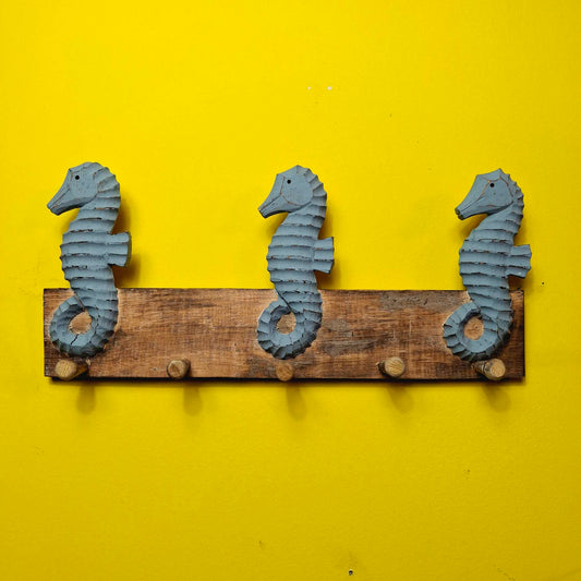 Attaccapanni etnico cavalluccio marino appendi abiti in legno