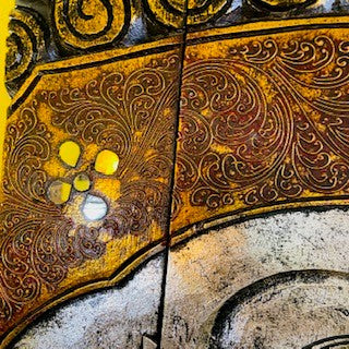 Table pliante en bois gaufré avec peinture de Bouddha