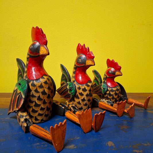 Set statuette in legno gallo burattino decorativo