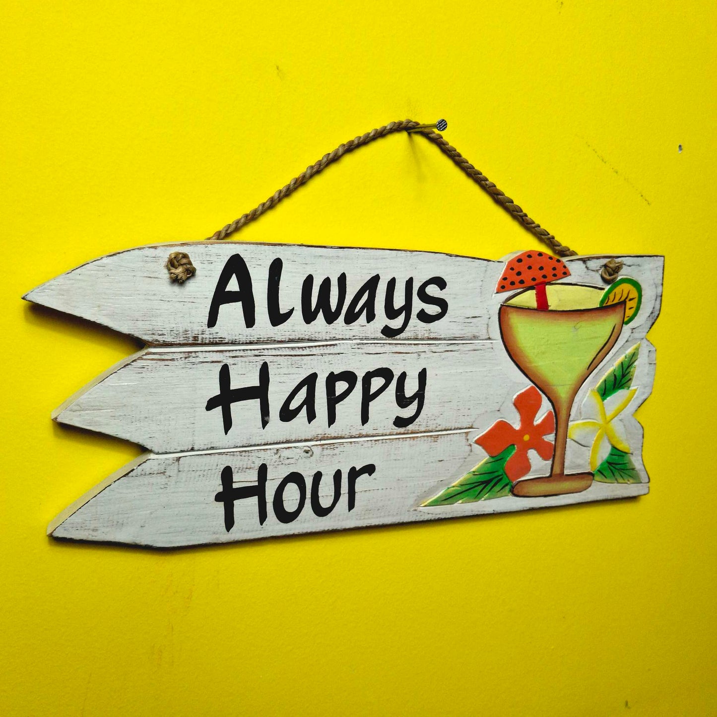 Cartello forma di freccia Happy Hour bar in legno