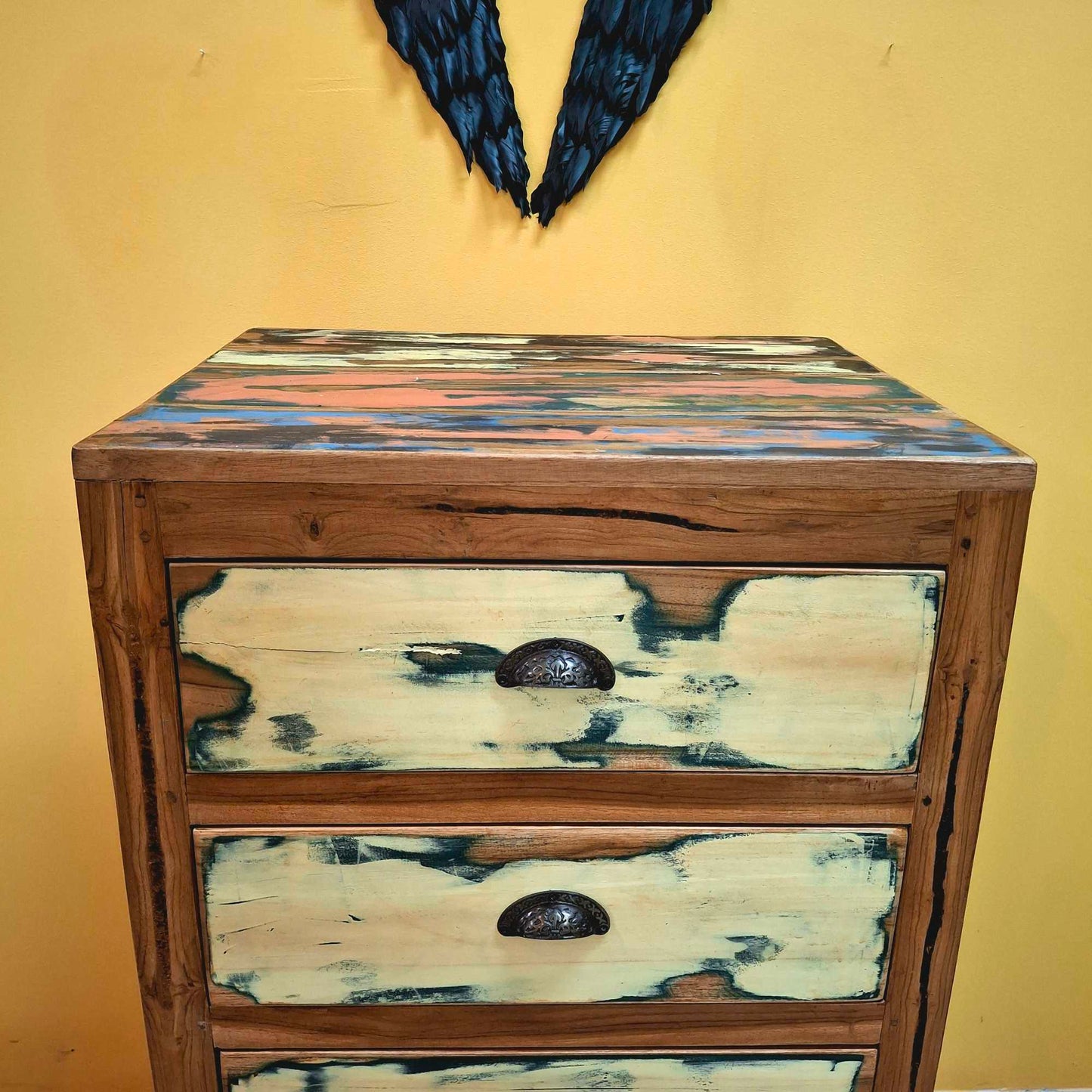 Cassettiera etnica a colonna colorata in legno teak