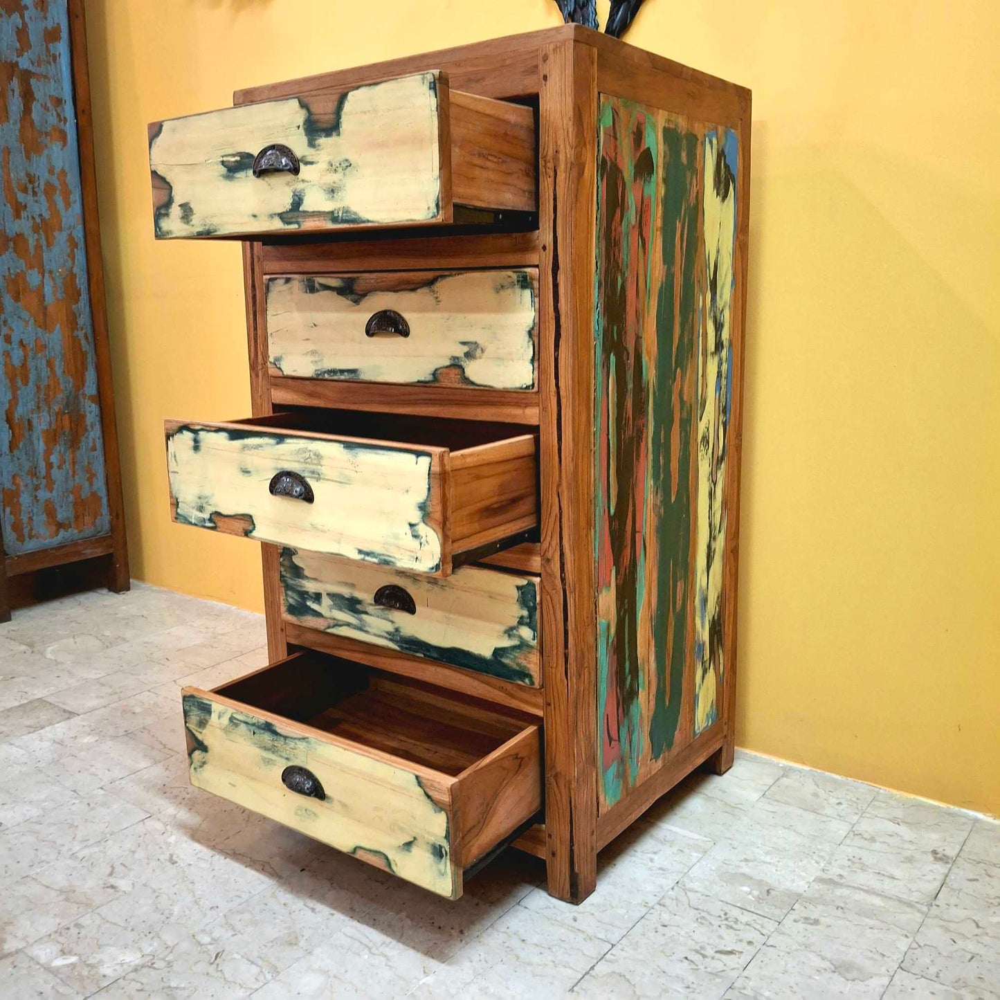 Cassettiera etnica a colonna colorata in legno teak