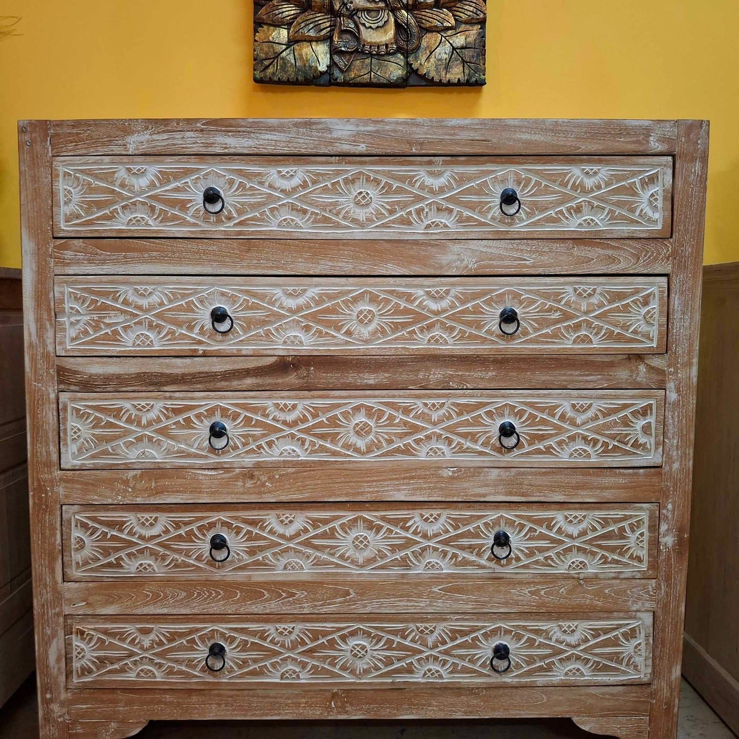 Cassettiera etnica in teak stile shabby chic