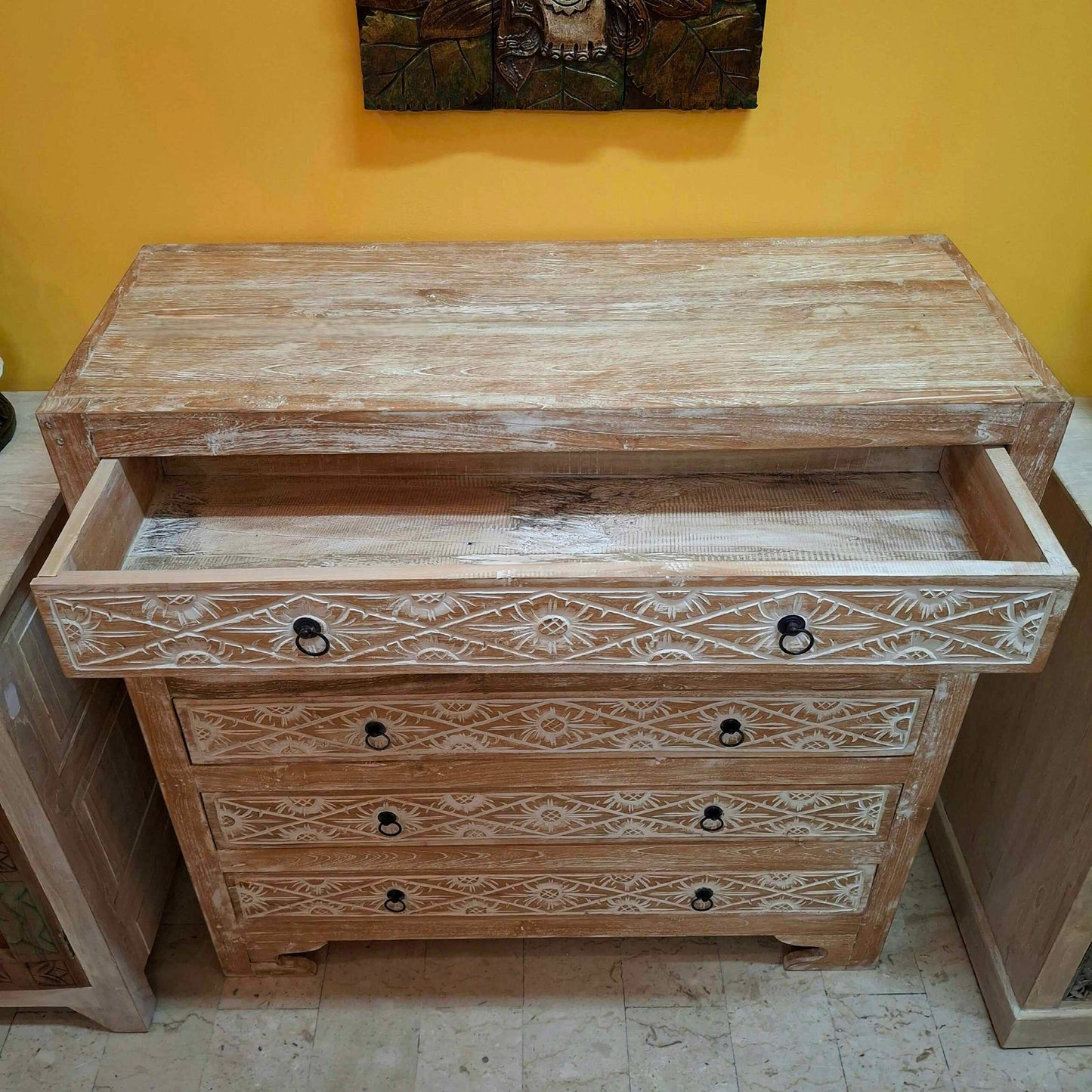 Cassettiera etnica in teak stile shabby chic