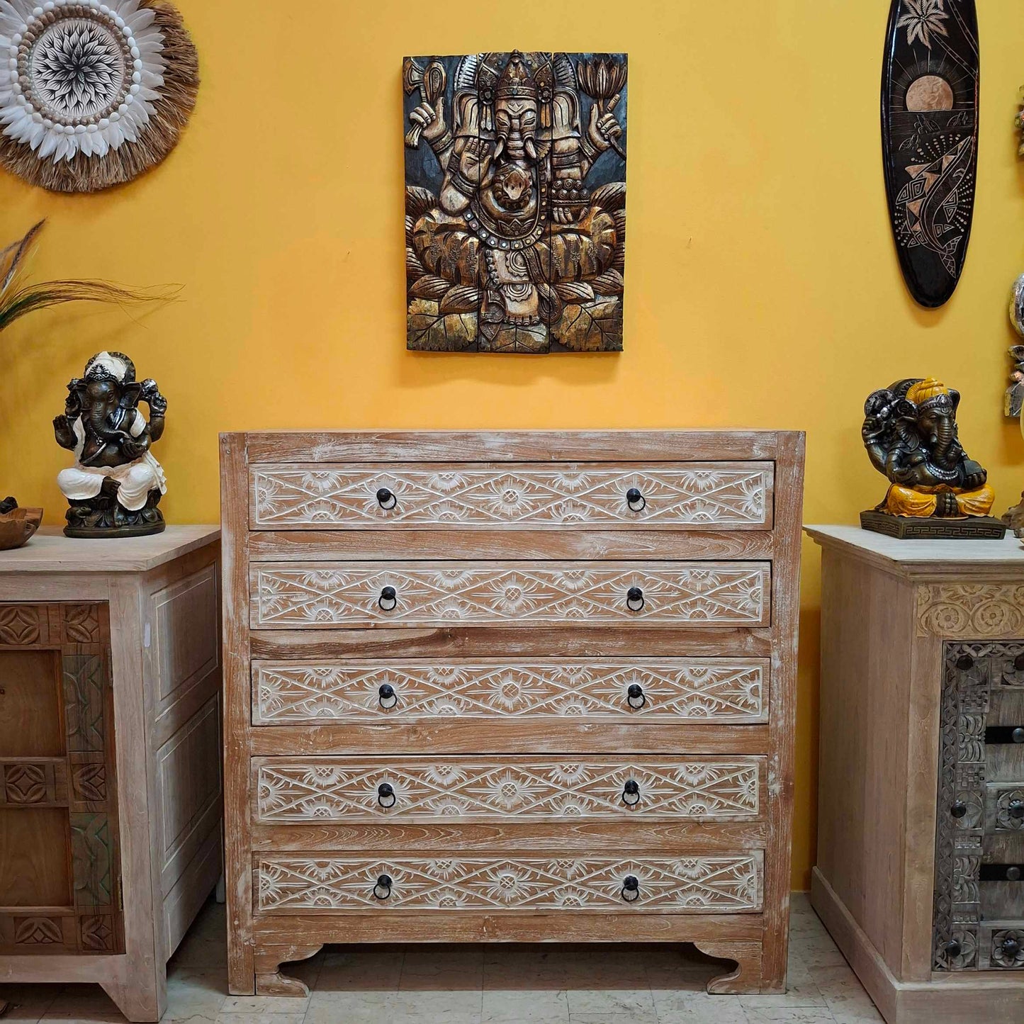 Cassettiera etnica in teak stile shabby chic