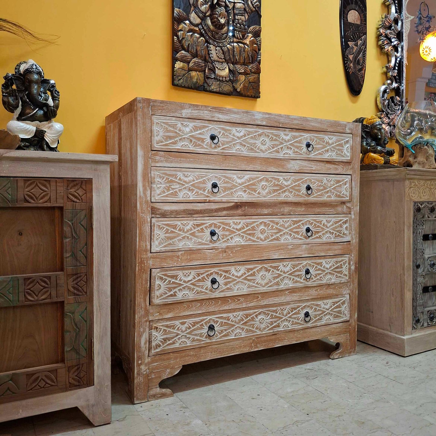 Cassettiera etnica in teak stile shabby chic