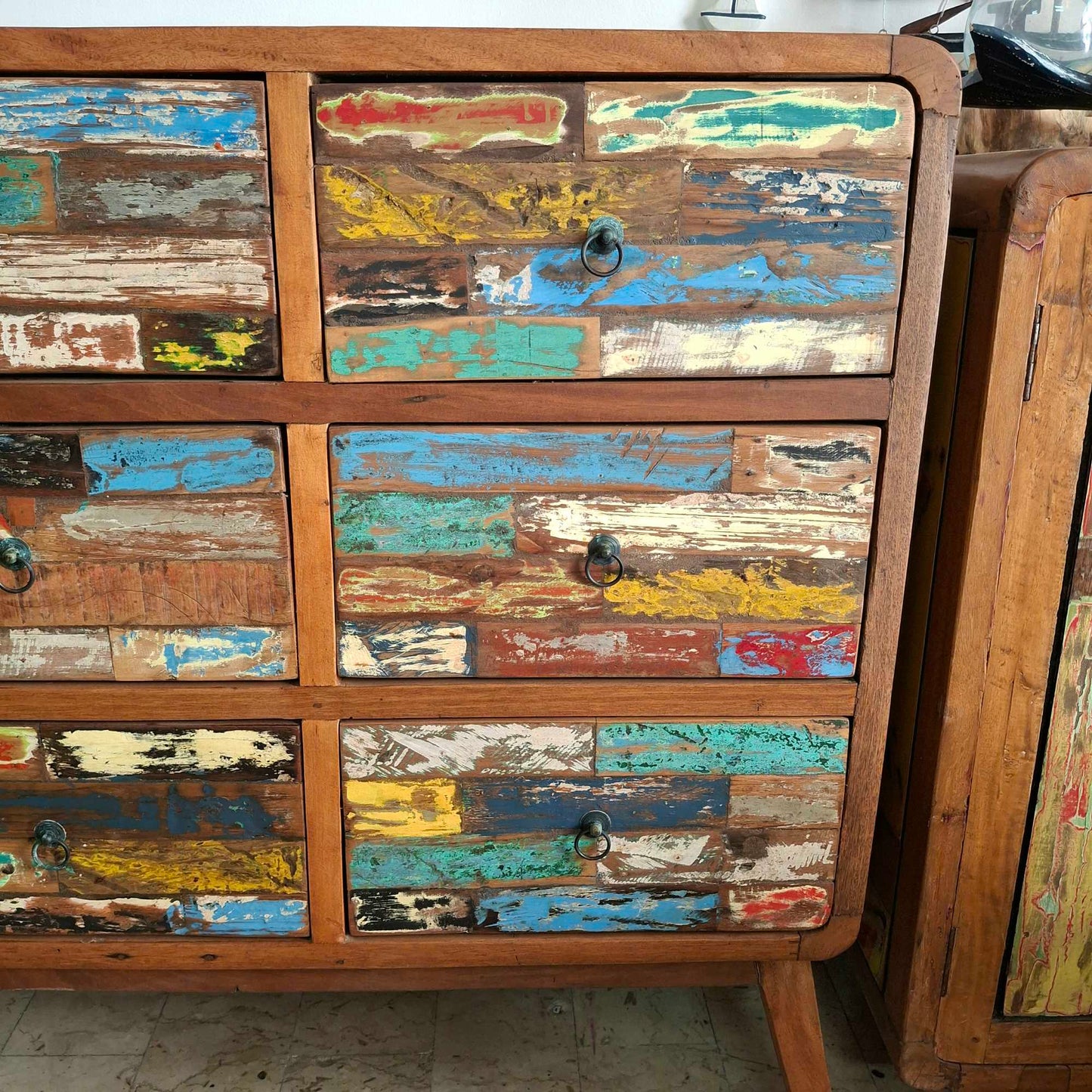 Cassettiera etnica modello scatolato in legno teak