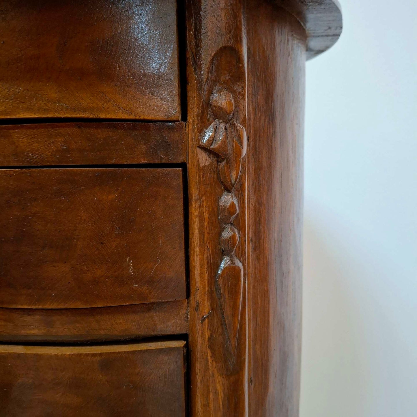 Table de chevet vintage en bois de teck