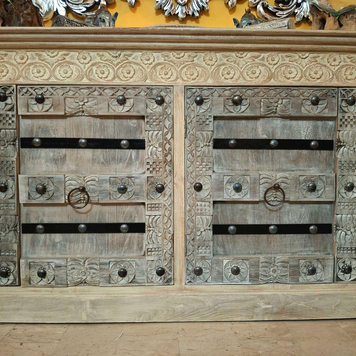 Credenza etnica intagliata legno teak mobile rustico