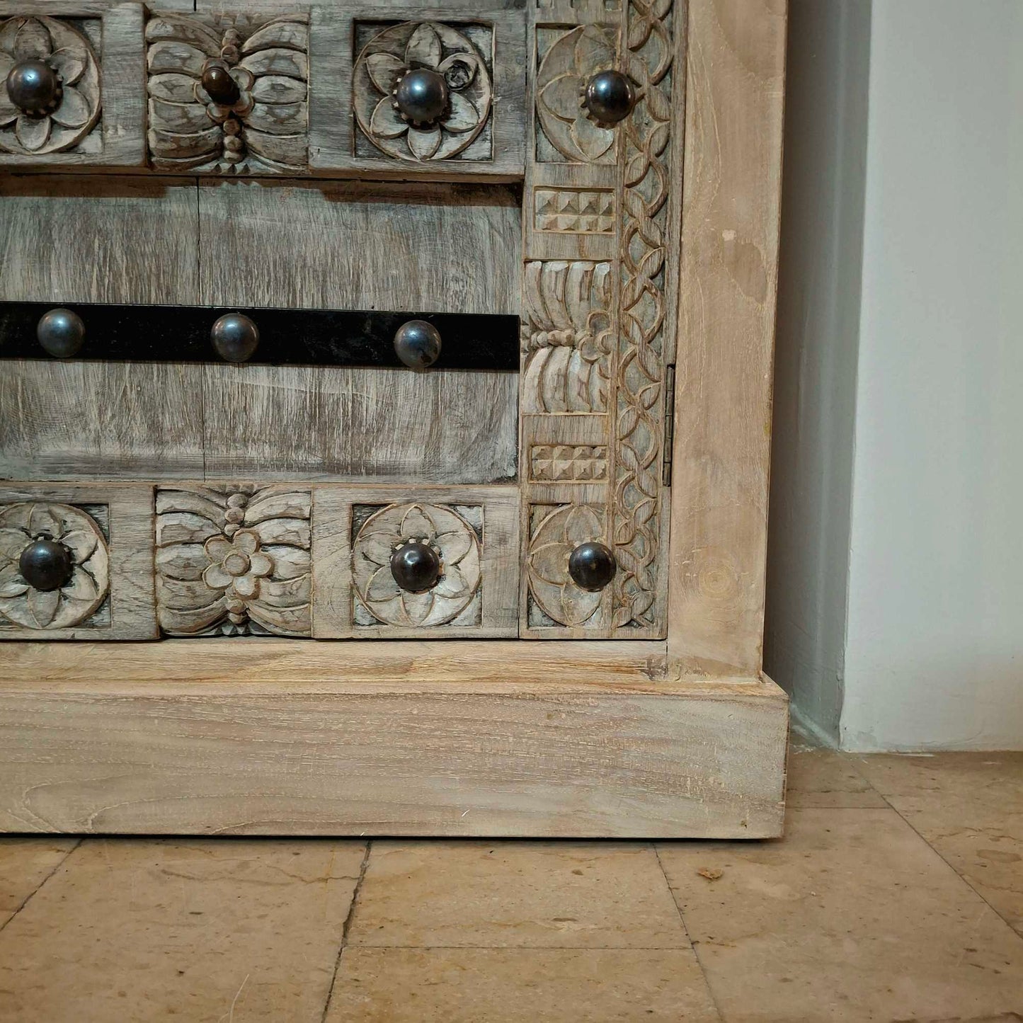 Credenza etnica intagliata legno teak mobile rustico