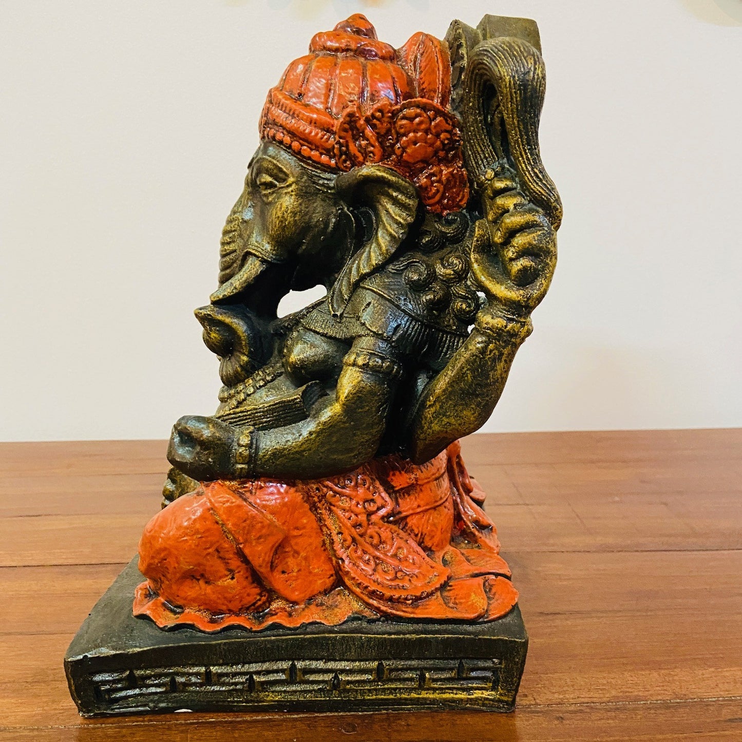 Statue d'éléphant Ganesh, divinité hindoue de style ethnique