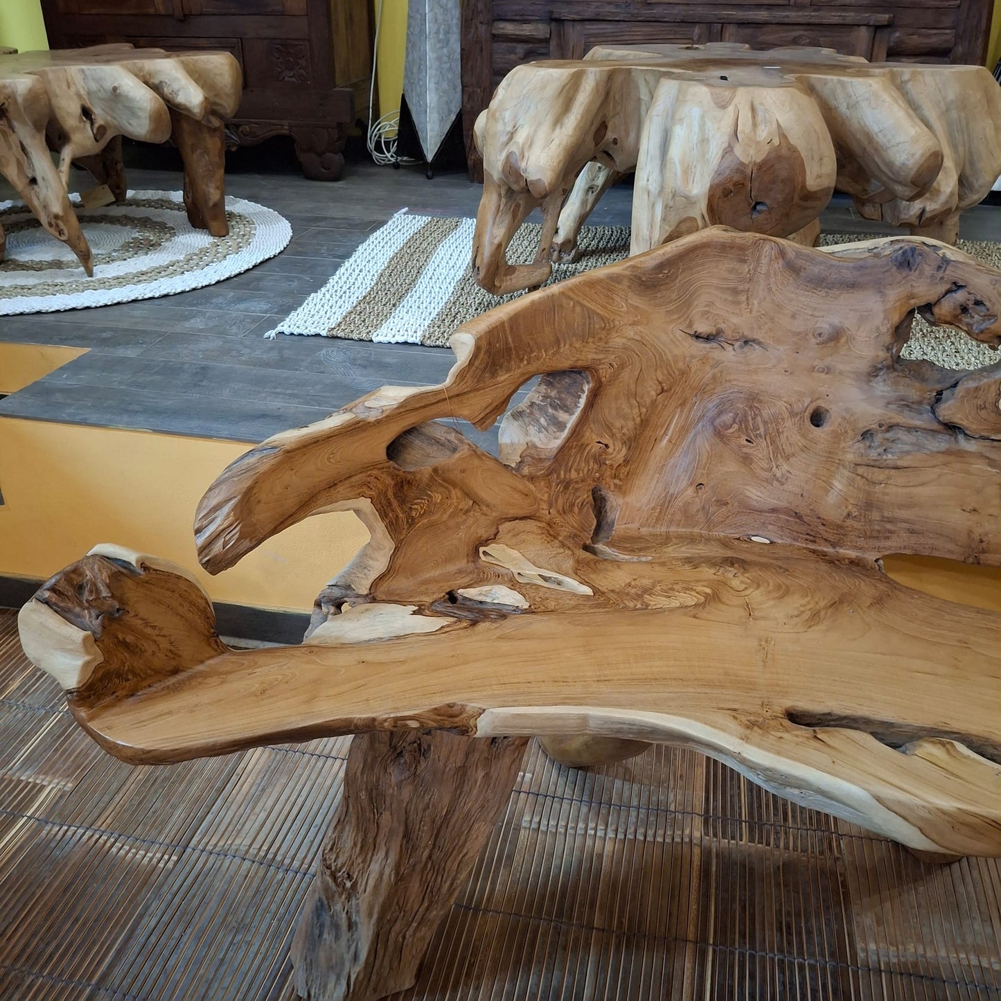 Panchina etnica in radice di legno teak