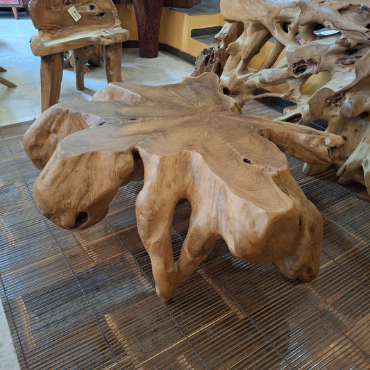 Tavolino etnico in radice di legno teak per interno ed esterno