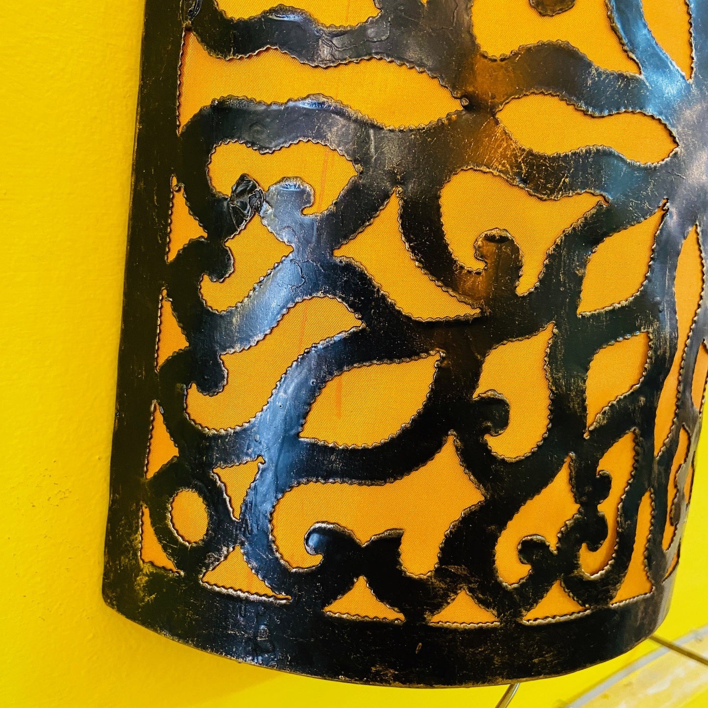 Wrought iron applique minimal wall lamp