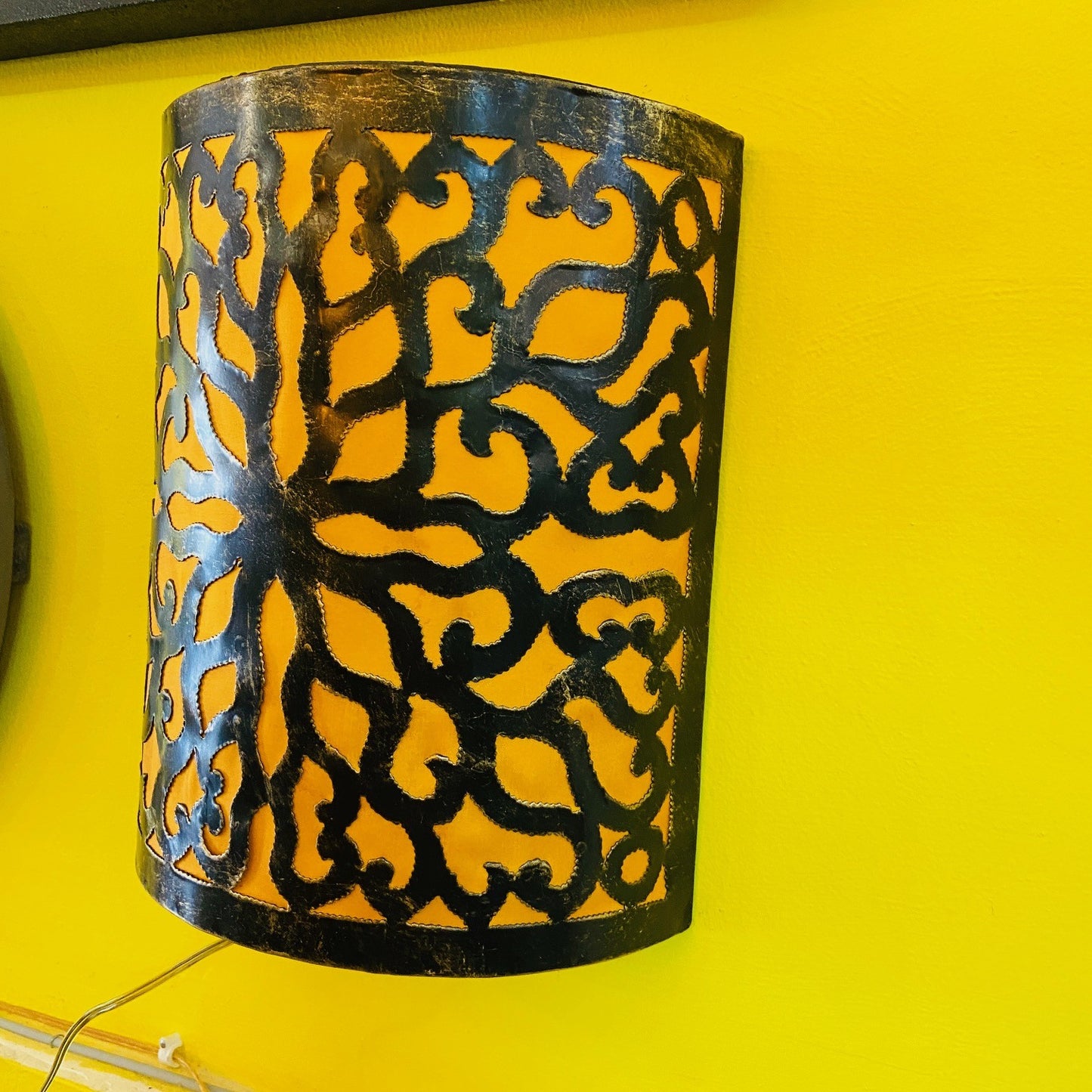Wrought iron applique minimal wall lamp