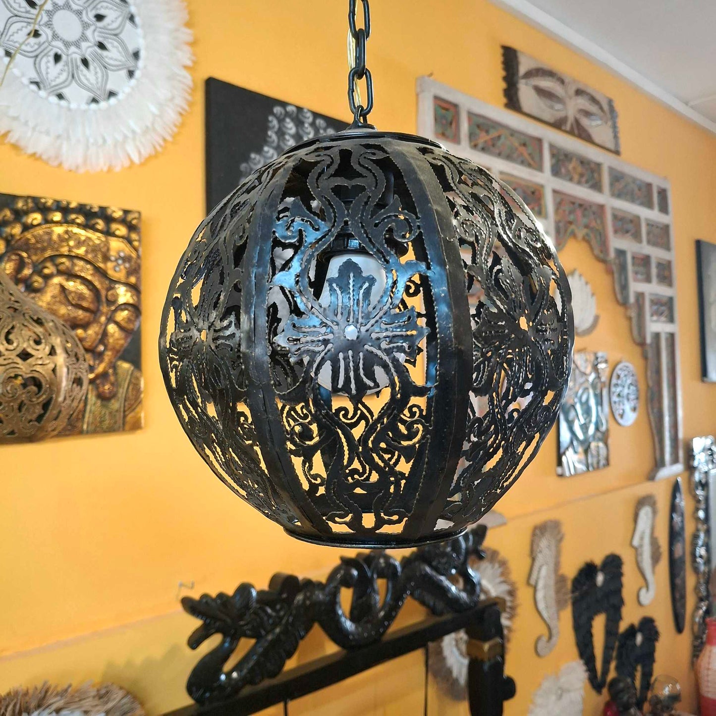 Lampada a sospensione orientale in ferro battuto