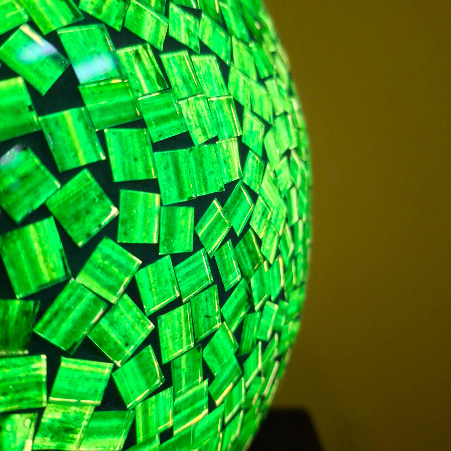 Lampada da tavolo etnica in mosaico di vetro a cigno - ETNICBAY