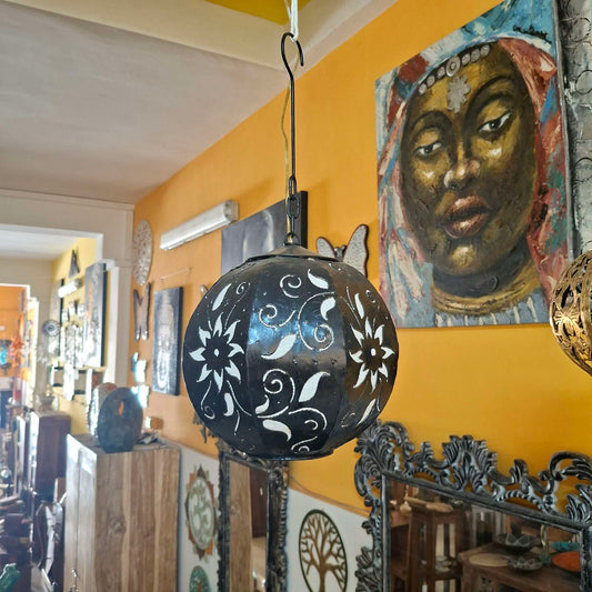 Lampadario floreale in ferro battuto ricamato e tessuto