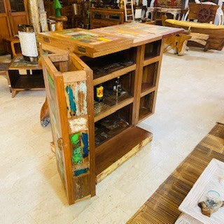 Mobile Bar Cubo Minimal Buffet Etnico Cantinetta