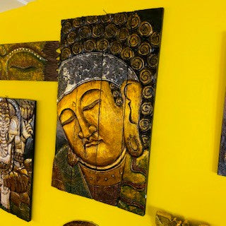 Tableau pliable en bois gaufré représentant un Bouddha ethnique