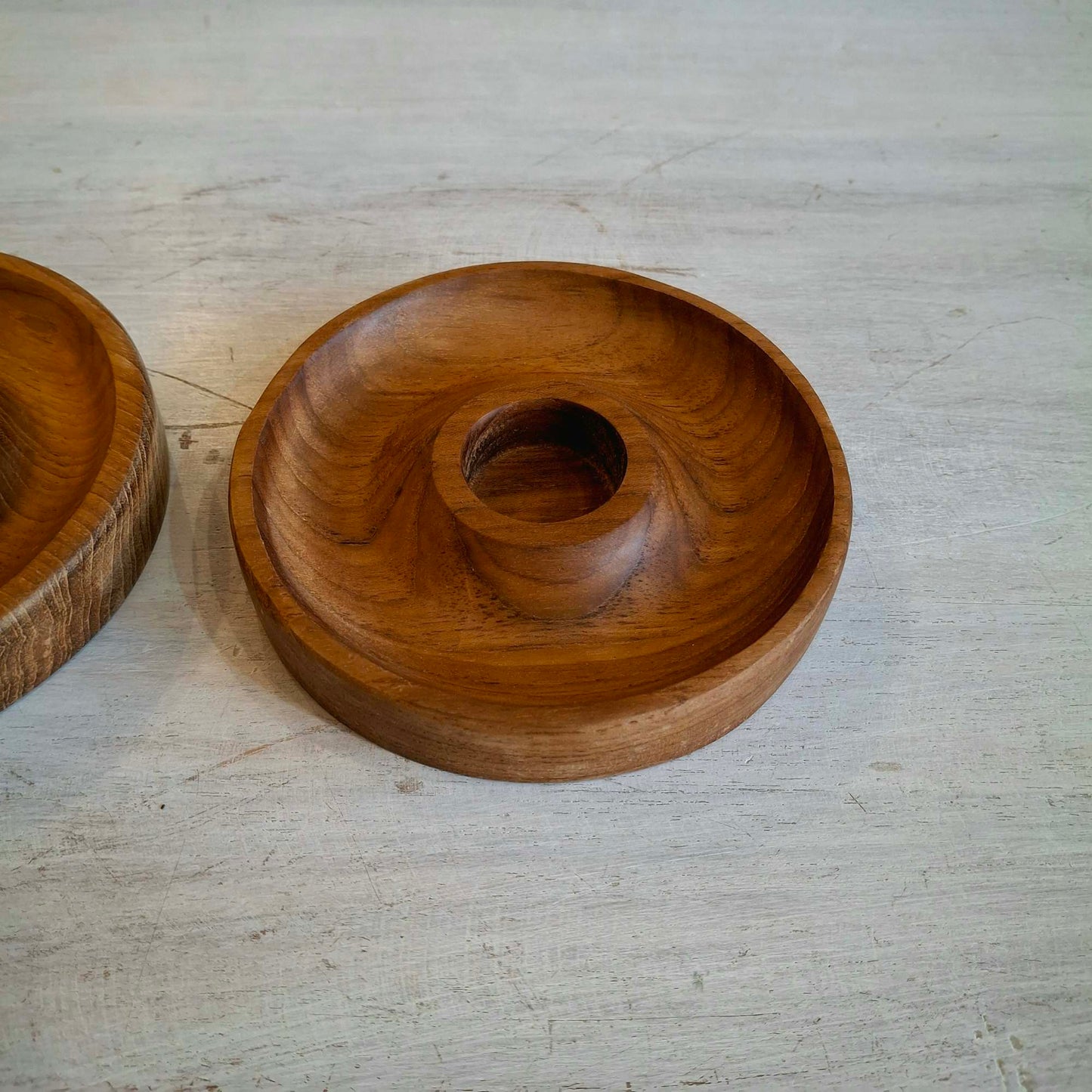 Porta uovo in legno teak naturale