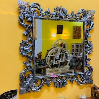 Specchio barocco color argento arredamento etnico