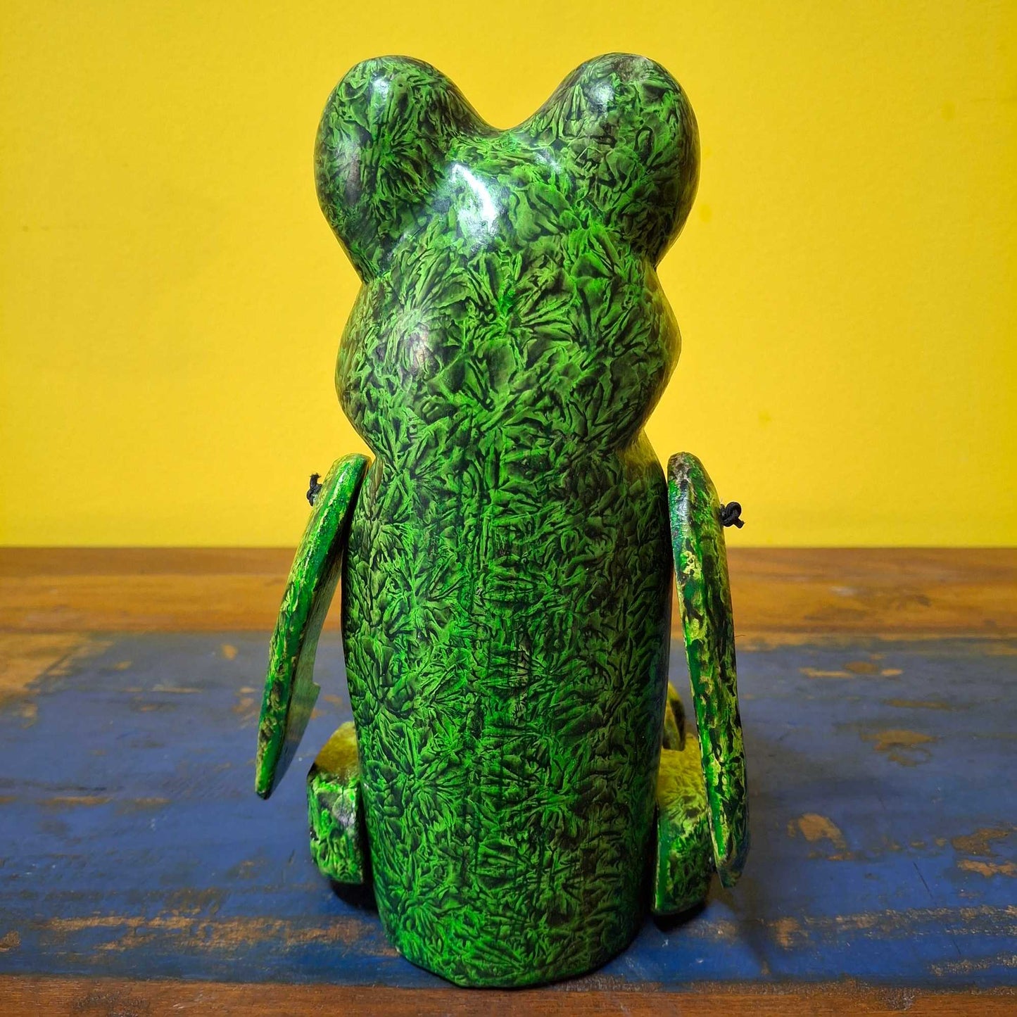 Decorative wooden frog puppet figurine