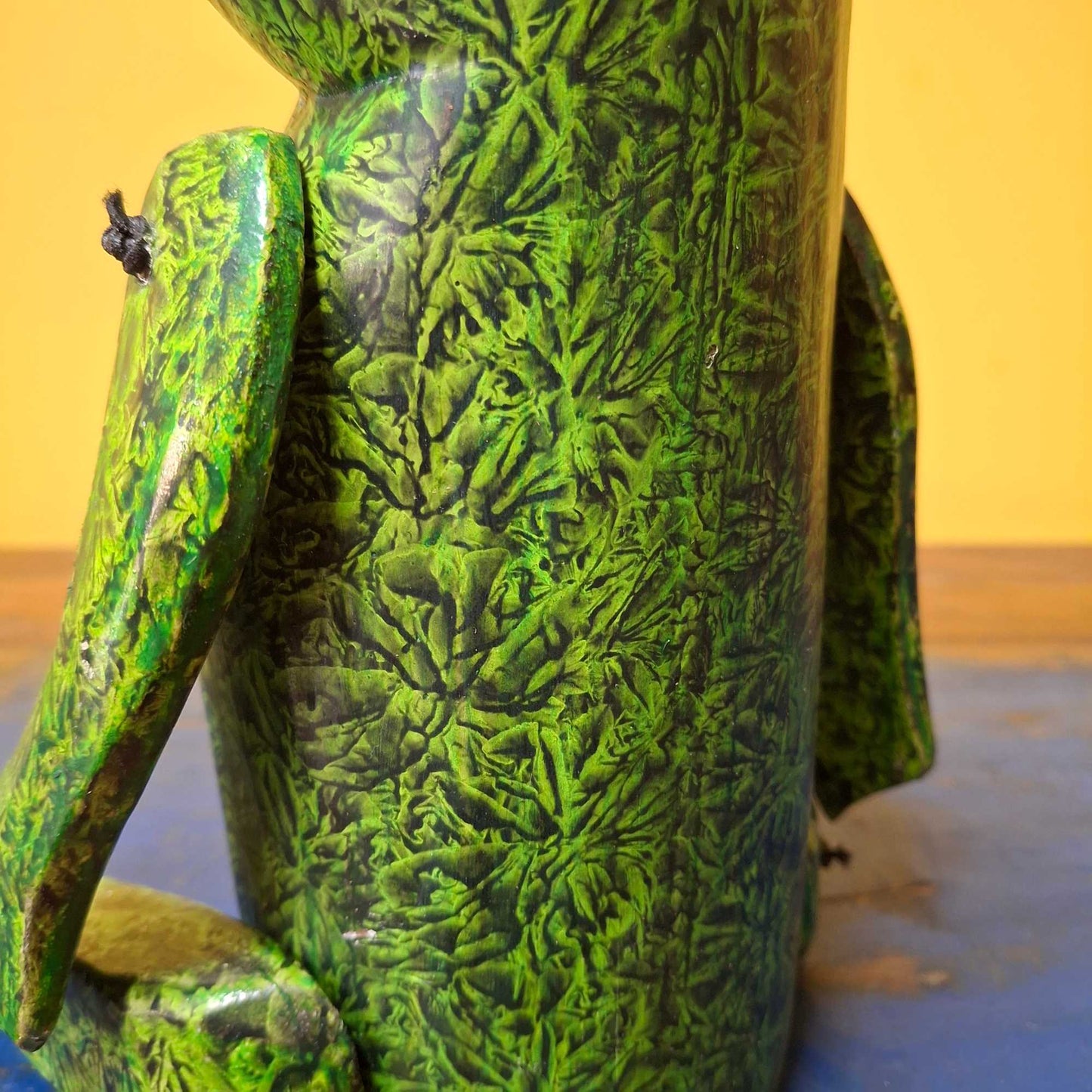 Decorative wooden frog puppet figurine