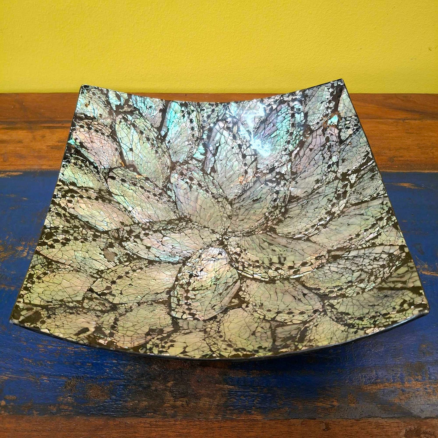 Mother of pearl ethnic fruit holder empty pockets