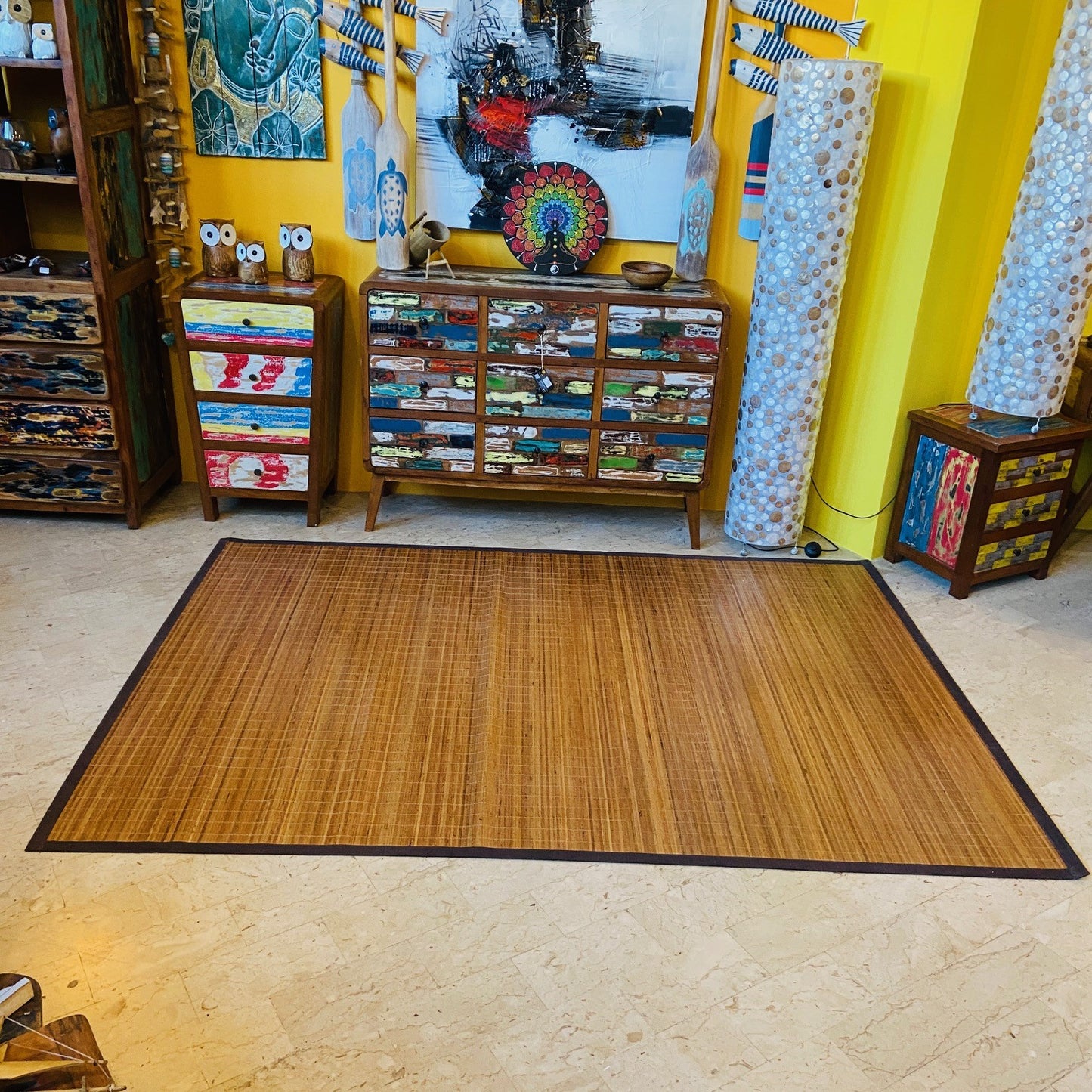 Tapis ethnique en bambou rouge et tissu