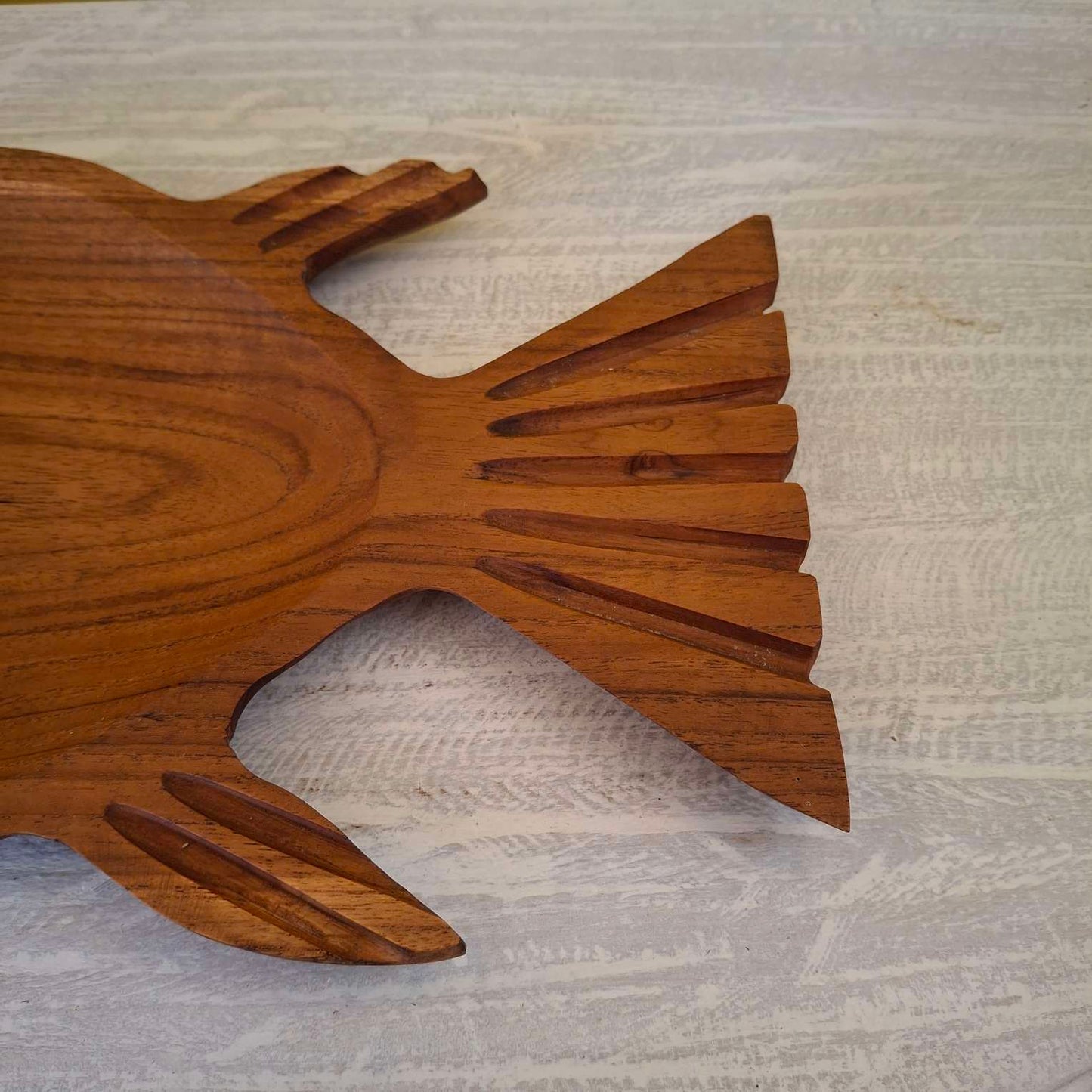 Fish-shaped tray in teak wood