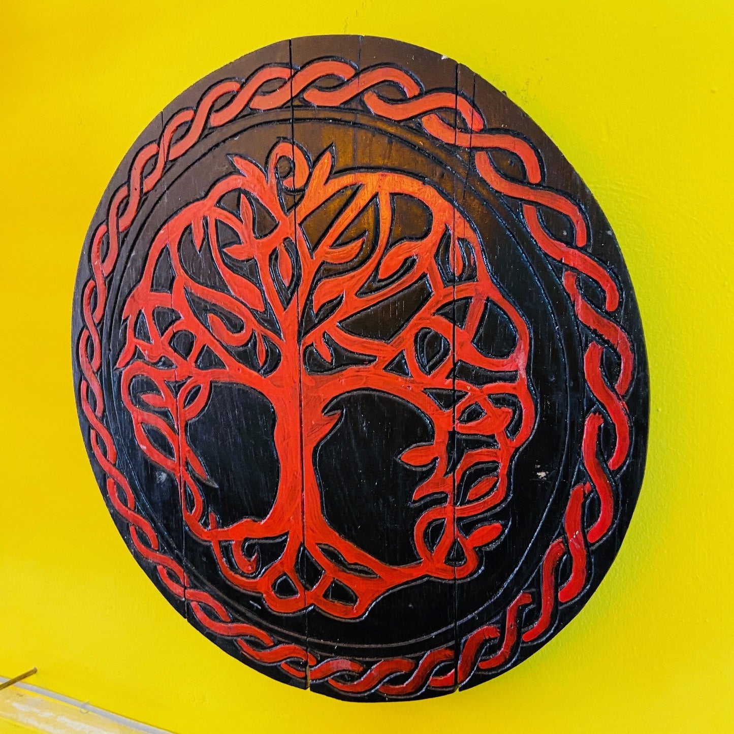 Peinture de style ethnique de l'arbre de vie celtique