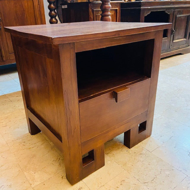 Table de chevet ethnique minimaliste en bois de teck massif
