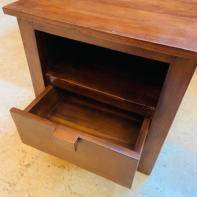 Table de chevet ethnique minimaliste en bois de teck massif