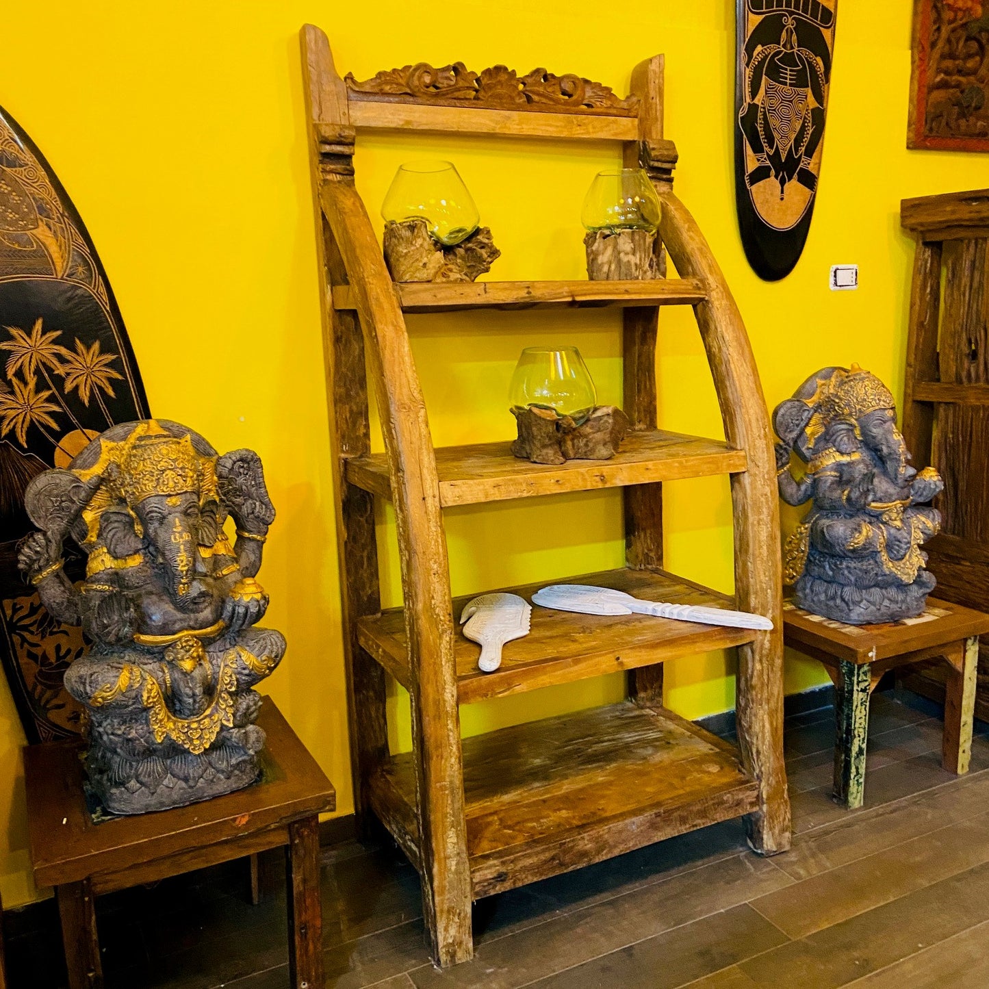 Bibliothèque ethnique en teck avec étagère et vitrine