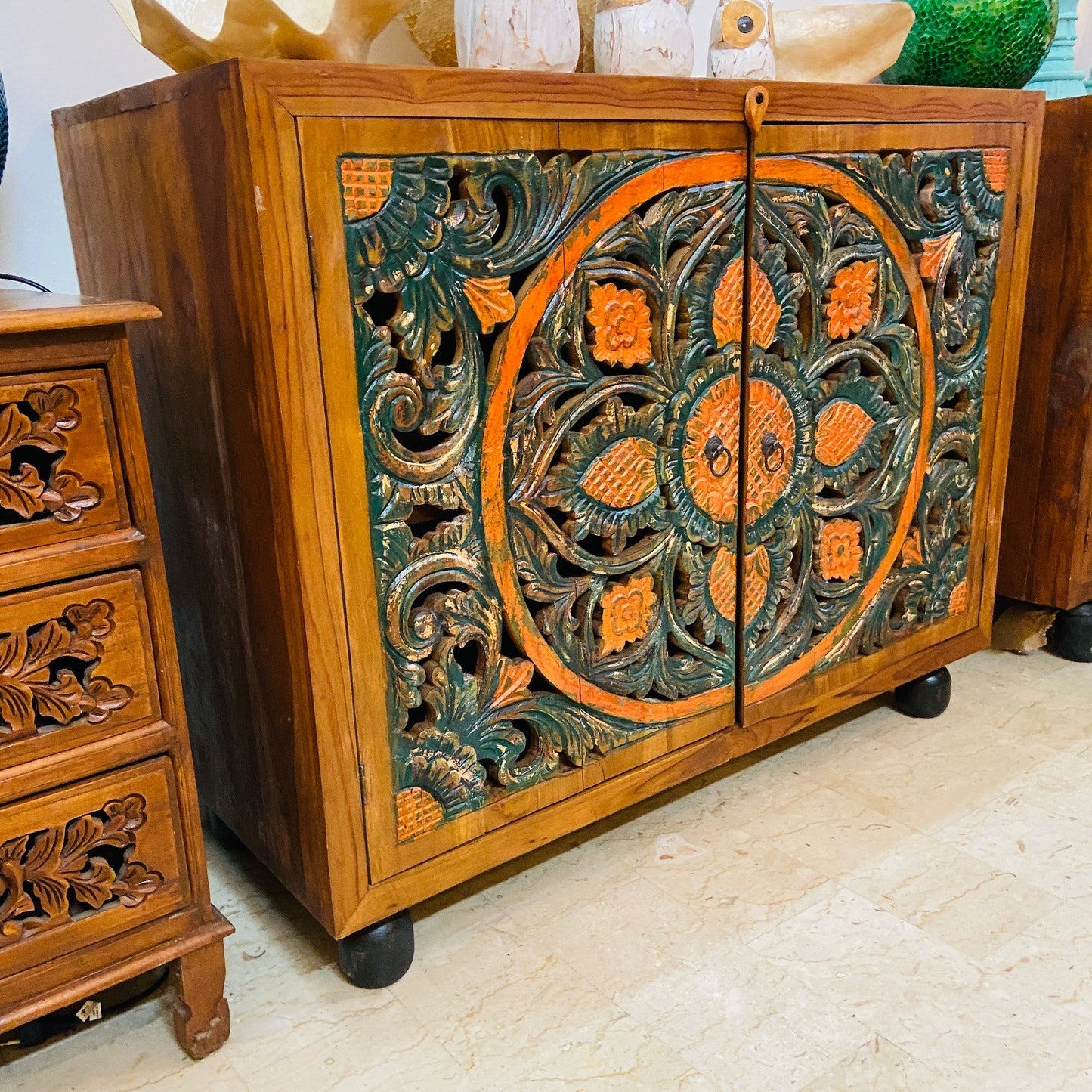 Buffet sculpté ethnique meuble TV buffet