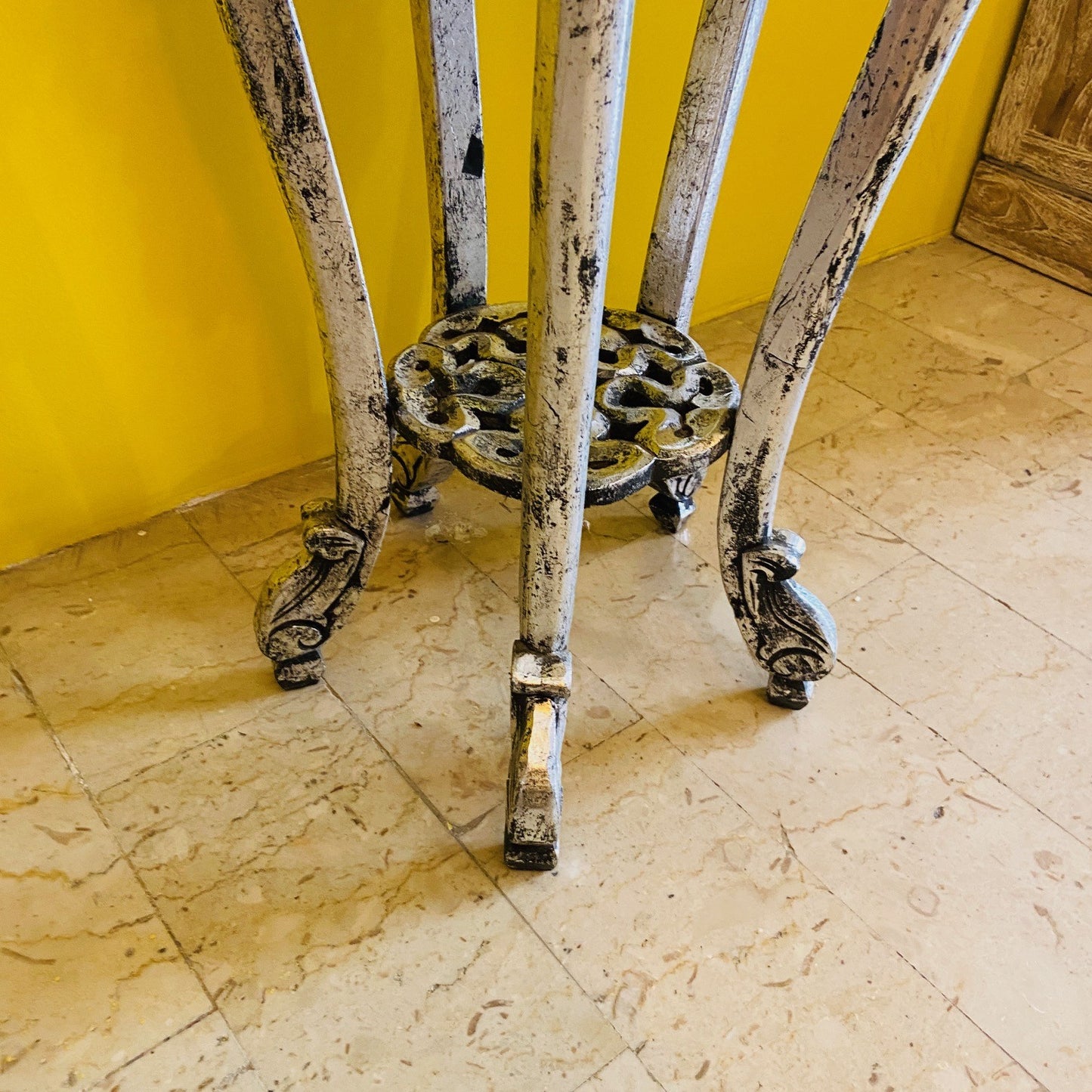 Tabouret piédestal déco en bois sculpté vintage