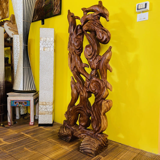Scultura delfini danzanti statua etnica in legno