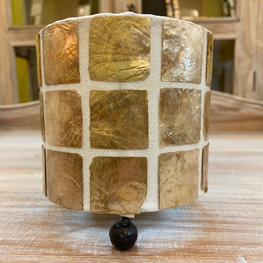 Bougeoir en nacre dorée, ornement chic