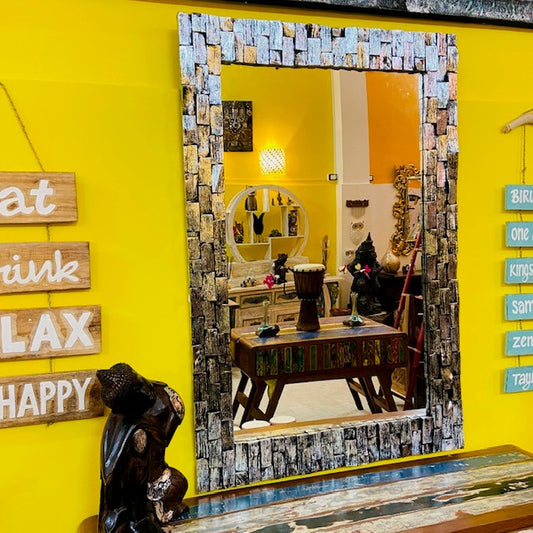 Miroir ethnique en bois avec cadre argenté minimaliste